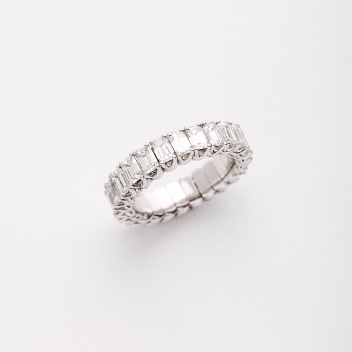 picchiotti expandable diamond ring emerald cut
